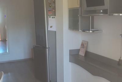 Apartament cu 3 camere decomandat în Central - 2