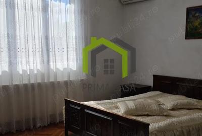 Casă cu 6 camere cu Teren 370 Mp în Central