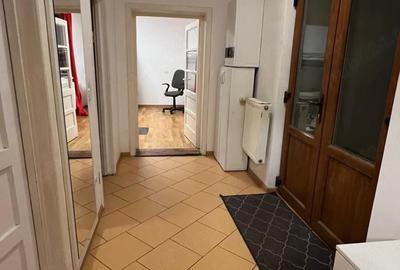 Casă cu 3 camere cu Teren 100 Mp în Centrul Istoric