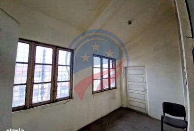 Spațiu comercial, de 354 mp, în Central