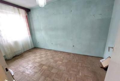 Apartament cu 4 camere decomandat în Aleea Trandafirilor - 2