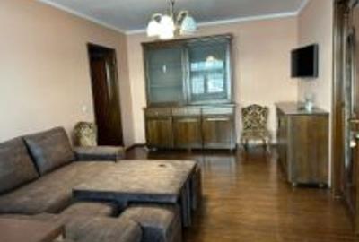 Apartament cu 3 camere decomandat în Central - 2