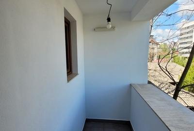 Apartament cu 3 camere decomandat în Central - 1