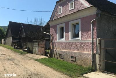 Casă cu 2 camere decomandat cu Teren 1400 Mp în Vânători - 2