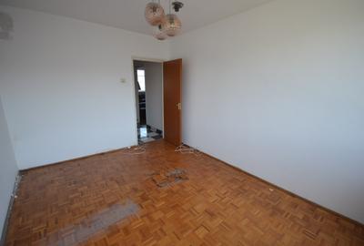 Apartament cu 3 camere semidecomandat în P-ța Muncii - 12