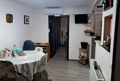 Apartament cu 2 camere decomandat în Precista