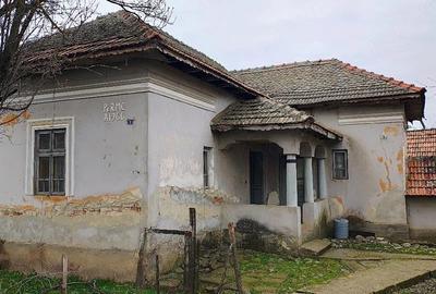 Casă individuală cu 5 camere cu Teren 1600 Mp în Afumați