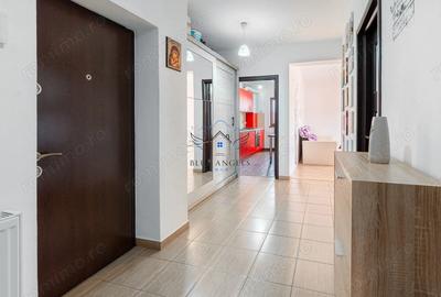 Apartament cu 3 camere decomandat, mobilat în Sânpetru