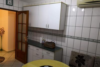 Apartament cu 2 camere decomandat în Rahova - 3
