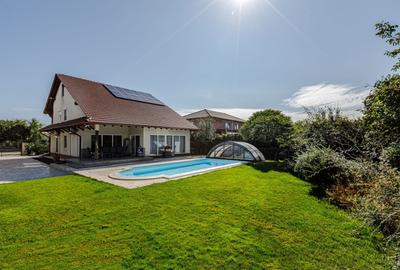 Casă individuală cu 5 camere cu Piscina în Săcălaz