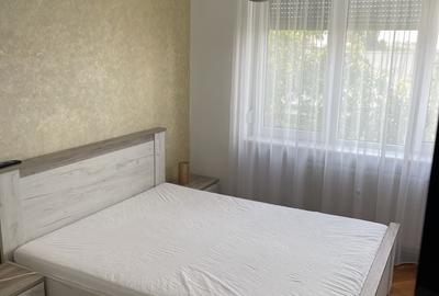 Apartament cu 3 camere decomandat în Decebal