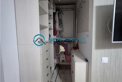 Apartament cu 2 camere semidecomandat, mobilat în 9 Mai - 15