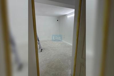 Spațiu comercial, de 200 mp, în Central - 6
