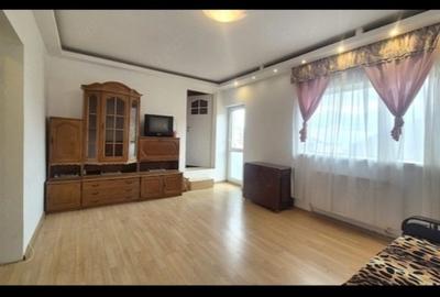 Apartament cu 3 camere circular, mobilat în Răcădău