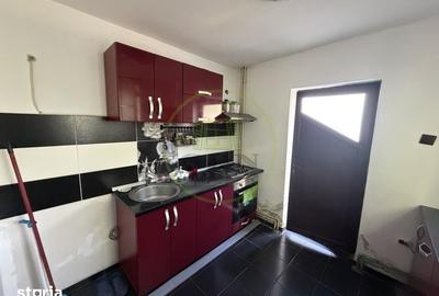Casă cu 4 camere cu Teren 1250 Mp în Malu Mare - 8
