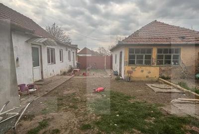 Casă cu 4 camere cu Teren 3400 Mp în Iratoșu