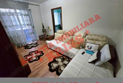 Apartament cu 3 camere semidecomandat în Craiovei