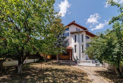 Casă cu 5 camere cu Teren 719 Mp în Găvana