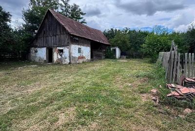 Casă cu 3 camere decomandat cu Teren 1000 Mp în Central