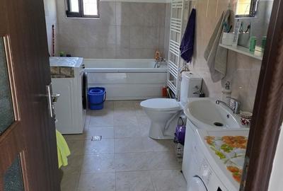 Casă cu 4 camere cu Teren 500 Mp în Central - 18