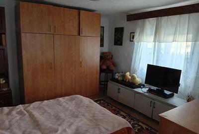Casă cu 1 camere cu Teren 500 Mp în Buciumeni