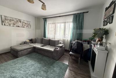 Apartament cu 3 camere decomandat, mobilat în Central