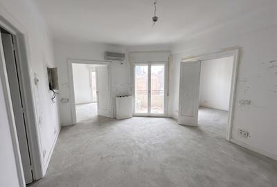 Apartament cu 3 camere semidecomandat în Cișmigiu - 1