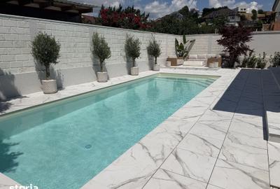 Casă cu Piscina în Oncea
