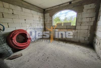 Casă cu 5 camere cu Teren 1220 Mp în Belcești - 14