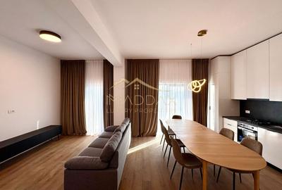 Apartament cu 3 camere semidecomandat, mobilat în Băneasa