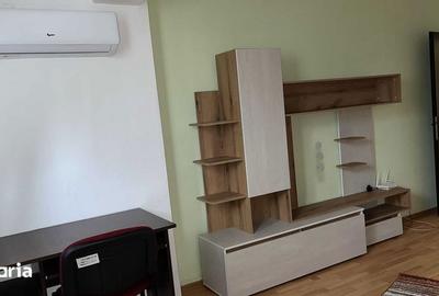 Garsonieră decomandată în Militari - 2