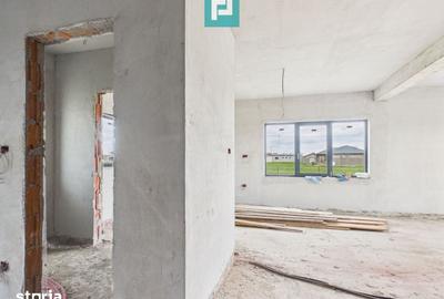 Casă cu 4 camere cu Teren 684 Mp în Zimandu Nou - 4