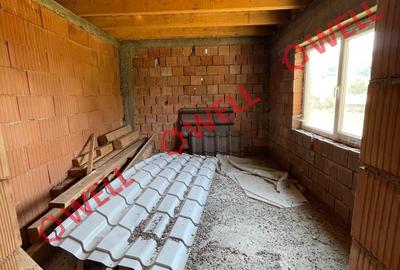 Casă cu 5 camere cu Teren 4499 Mp în Vâlcele - 2