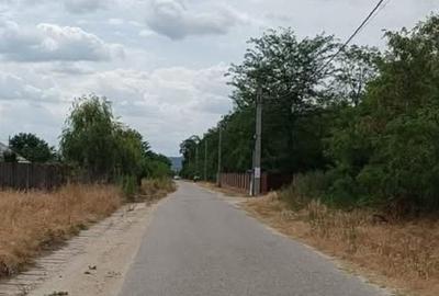 Teren de 3549 mp, în Budești