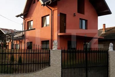 Casă cu Teren 853 Mp în Teiș