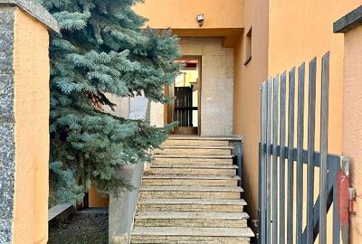 Casă individuală cu 5 camere cu Teren 730 Mp în Aradului