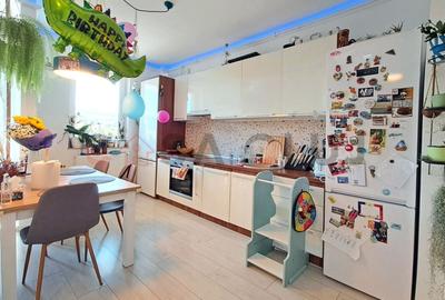Apartament cu 2 camere semidecomandat, mobilat în Borhanci