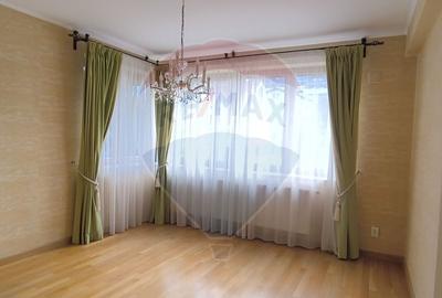 Casă cu 6 camere cu Teren 599 Mp în Bună Ziua - 9