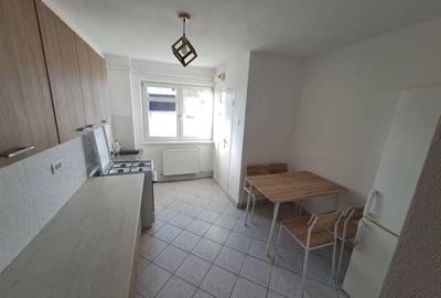 Apartament cu 2 camere semidecomandat în Intim - 2