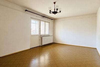 Apartament cu 2 camere decomandat în Rogerius