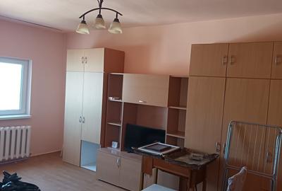 Garsonieră decomandată în Dosu Bricii