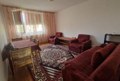 Apartament cu 2 camere decomandat, mobilat în Ultracentral