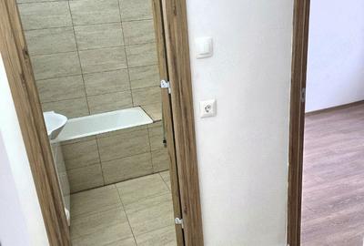 Apartament cu 3 camere decomandat în Eremia