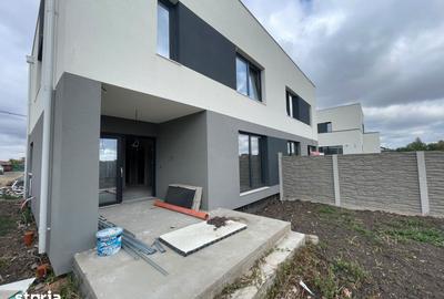 Casă cu Teren 275 Mp în Ghiroda
