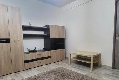 Apartament cu 2 camere semidecomandat, mobilat în Berceni