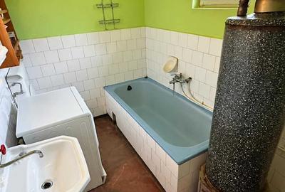 Casă cu 4 camere în Felnac