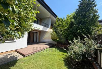Casă cu 5 camere cu Canalizare în Pipera