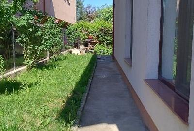 Casă individuală cu 5 camere cu Canalizare în Vitan - 1