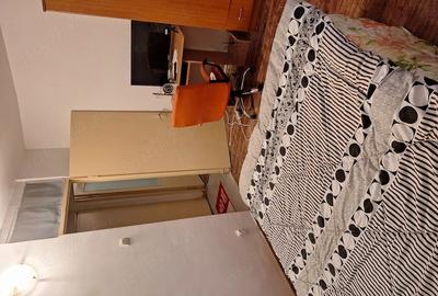 Apartament cu 2 camere semidecomandat în Micro 4 - 1