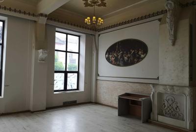 Spațiu comercial, de 300 mp, în Ultracentral - 1